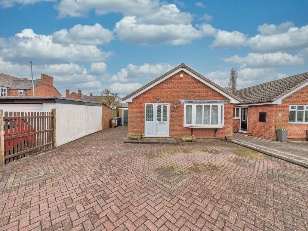 2 bed detached bungalow for sale in Chase Vale, Burntwood WS7 Zoopla