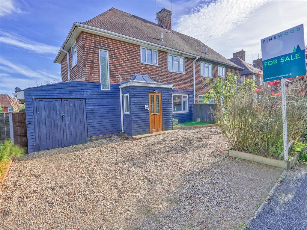 3 bed semidetached house for sale in Derby Road, New Tupton