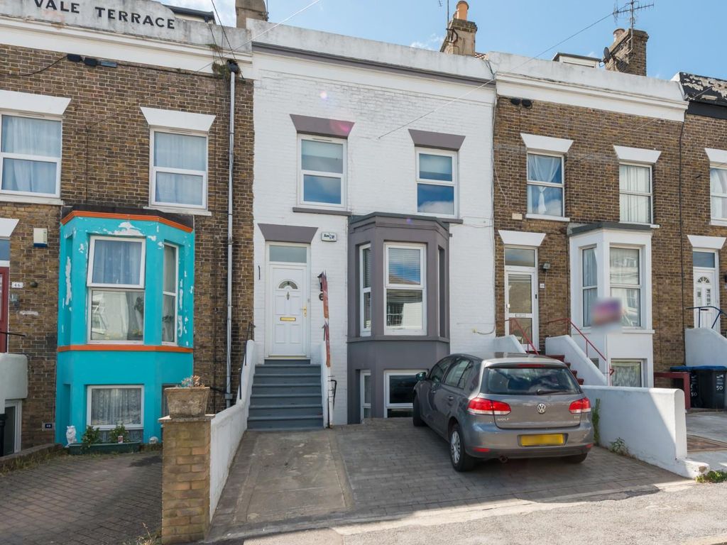 4 bed terraced house for sale in Vale Road, Ramsgate CT11 Zoopla