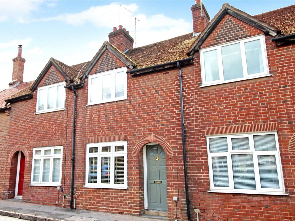 1 bed terraced house to rent in High Street, Hungerford, Berkshire RG17, £990 pcm Zoopla
