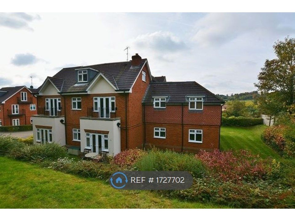 2 bed flat to rent in Folleys Place, Loudwater, High HP10 Zoopla