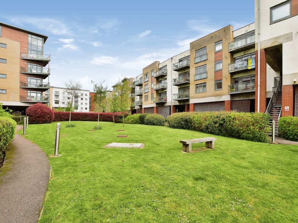 2 bed flat for sale in Hart Street, Maidstone, Kent ME16 Zoopla