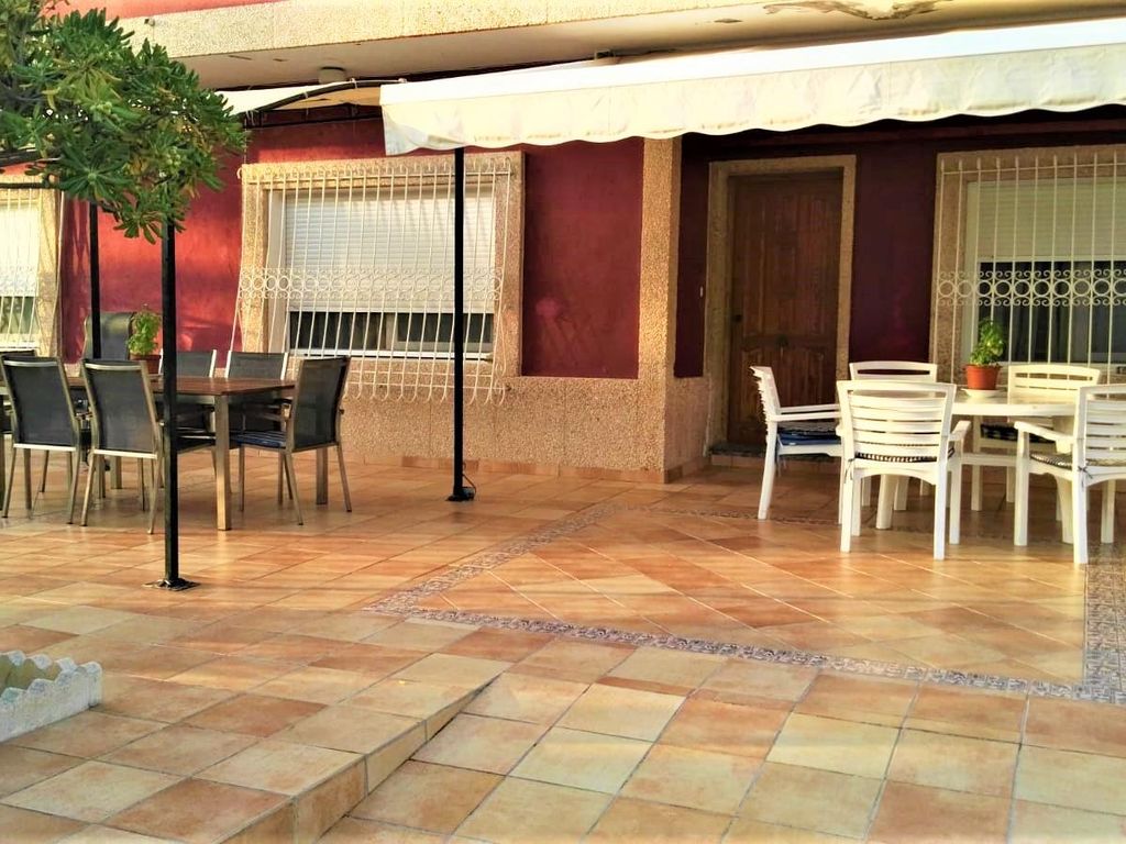4 bed apartment for sale in Los Alcazares, Murcia, Spain Zoopla