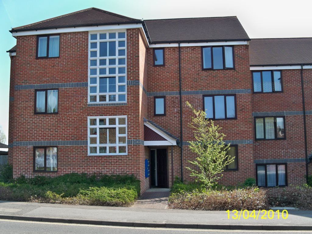 1 bed flat to rent in St. Laurence Way, Slough SL1 Zoopla