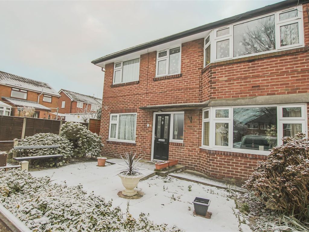 2 bed flat for sale in Waddow Green, Clitheroe BB7 Zoopla