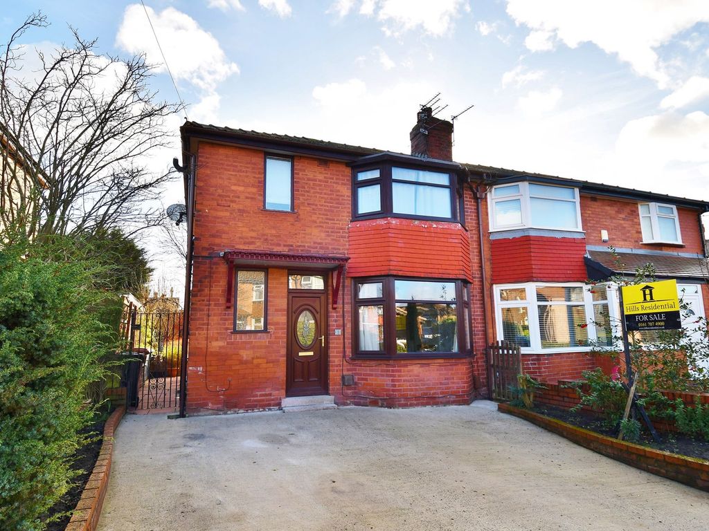 3 bed semidetached house for sale in Woodford Avenue, Eccles M30 Zoopla