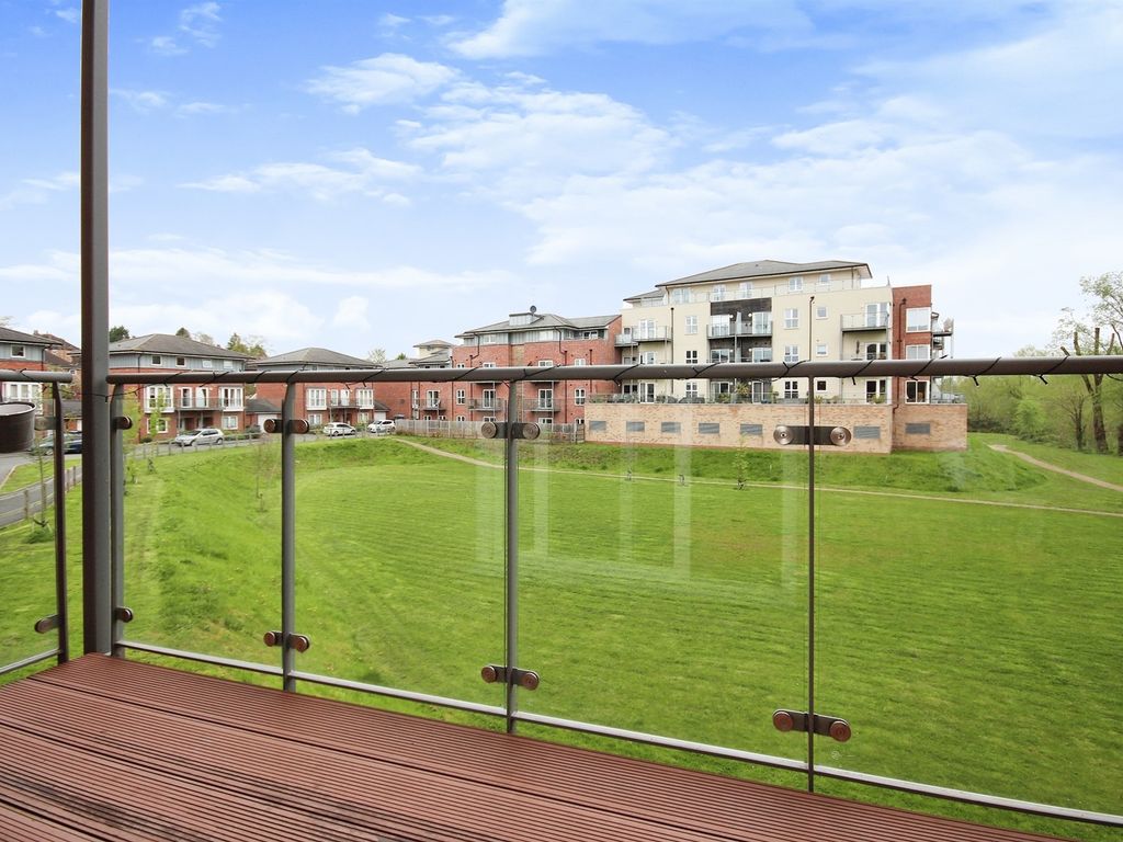 2 bed flat for sale in Kingfisher Close, Warwick CV34 Zoopla