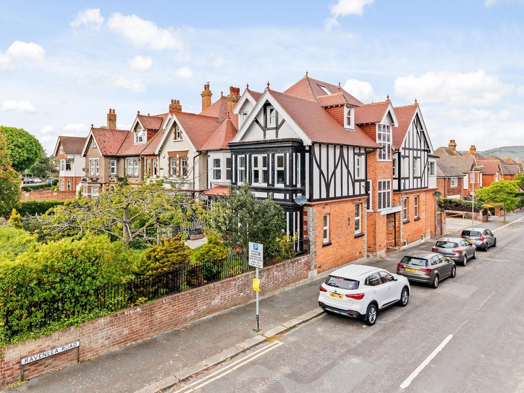 2 bed flat for sale in Shorncliffe Road, Folkestone CT20 Zoopla