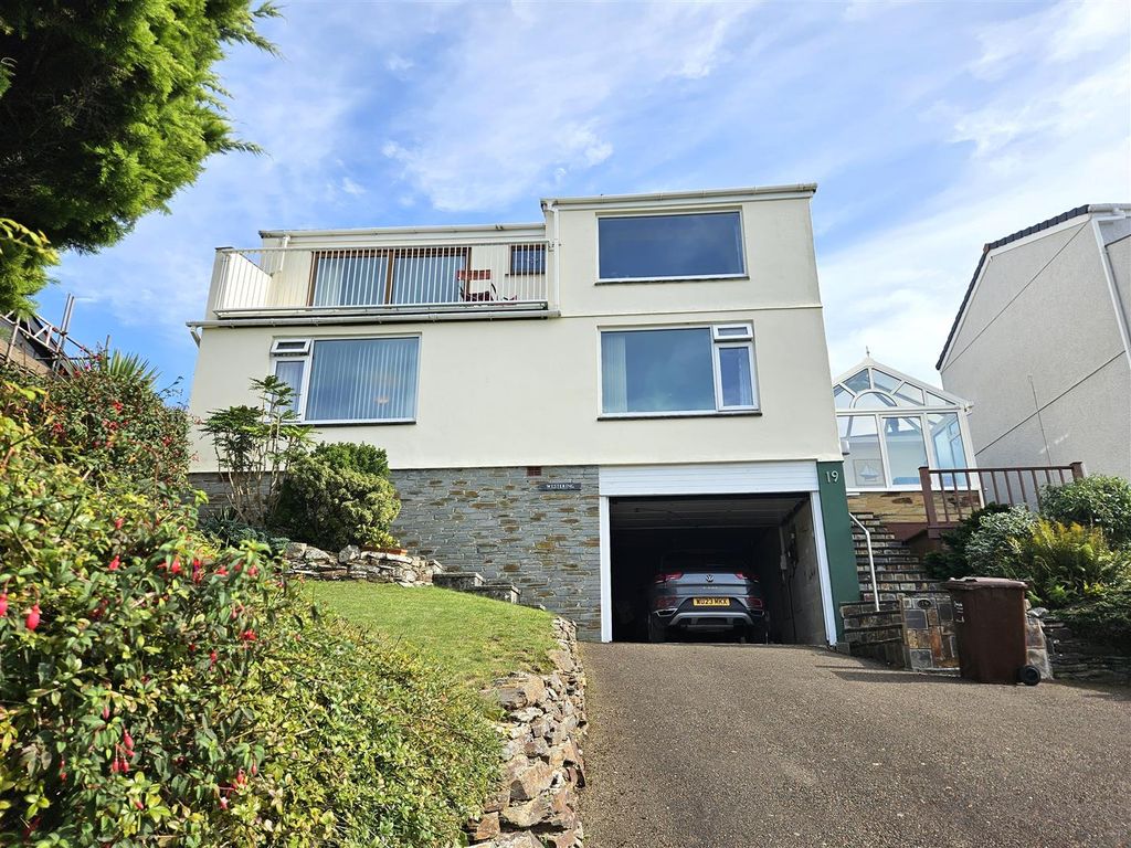 4 bed detached house for sale in Meadow Close, Polruan, Fowey PL23, £