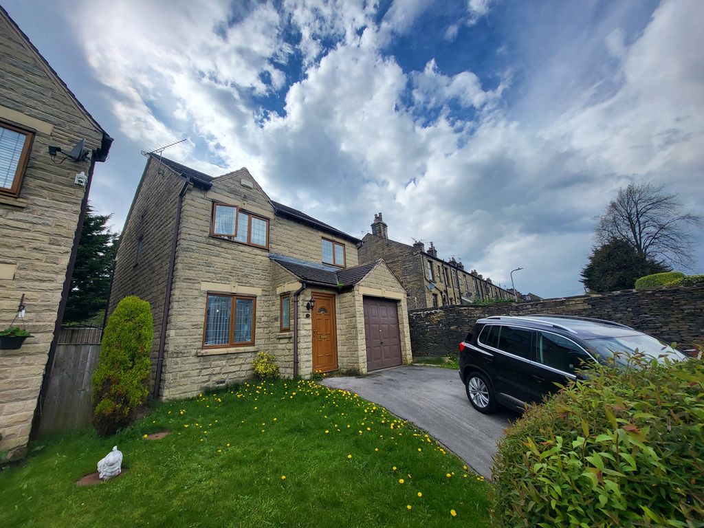 3 bed property to rent in Pinfold, Clayton, Bradford BD14 Zoopla