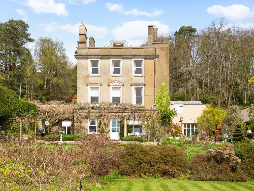 3 bed flat for sale in Old Bury Hill, Dorking RH4, £1,200,000 Zoopla
