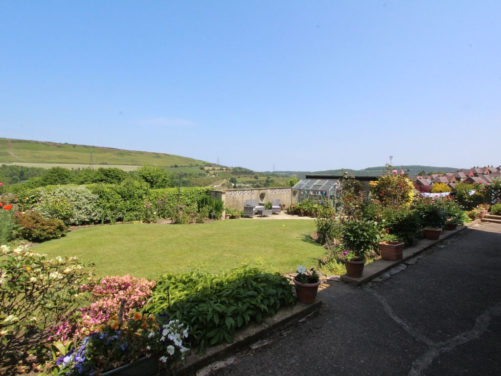 4 bed detached bungalow for sale in Wheatacre Road, Stocksbridge