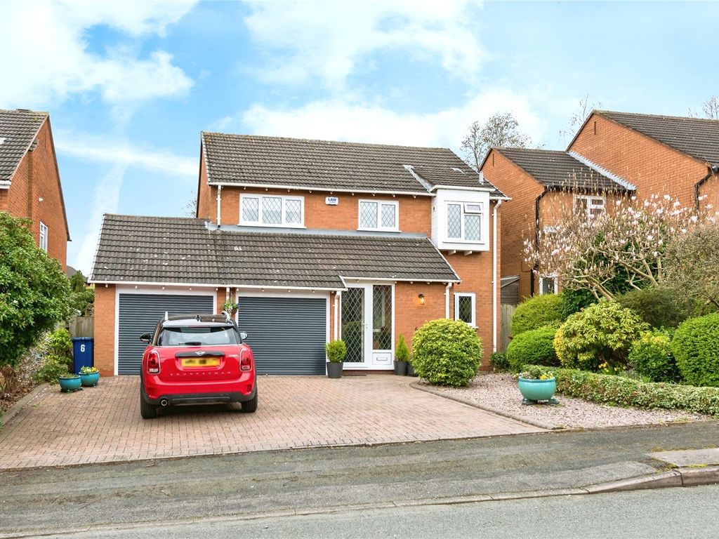 5 bed detached house for sale in Bracken Close, Lichfield