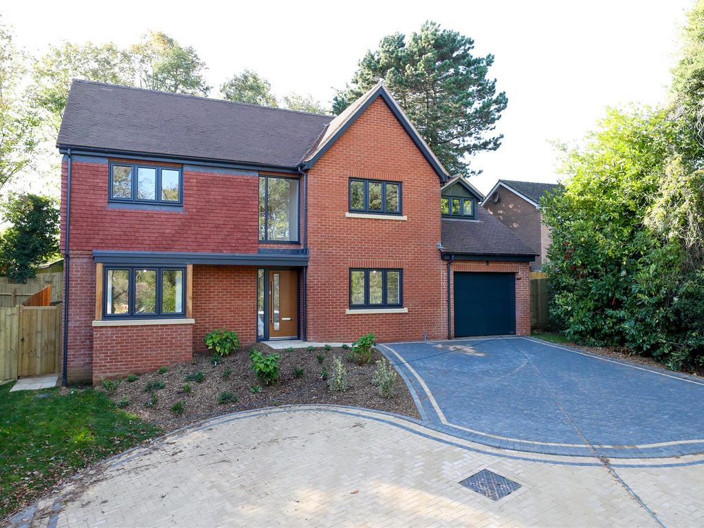 5 bed property for sale in Astbury Close, Daventry NN11, £685,000 Zoopla