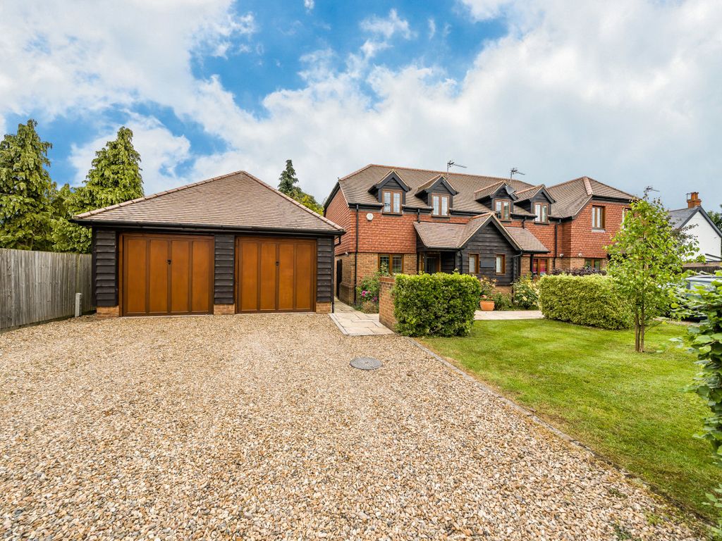 3 bed end terrace house for sale in Woking, Surrey GU22, £525,000 Zoopla