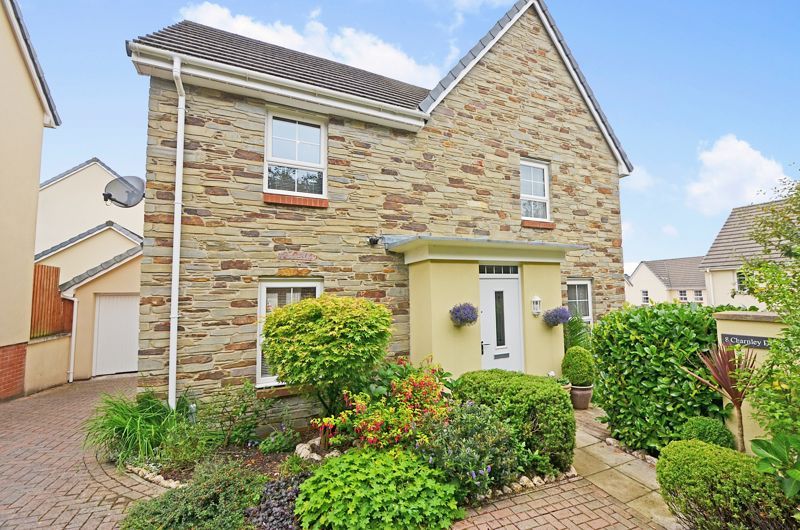 4 bed detached house for sale in Charnley Drive, Bodmin PL31, £365,000