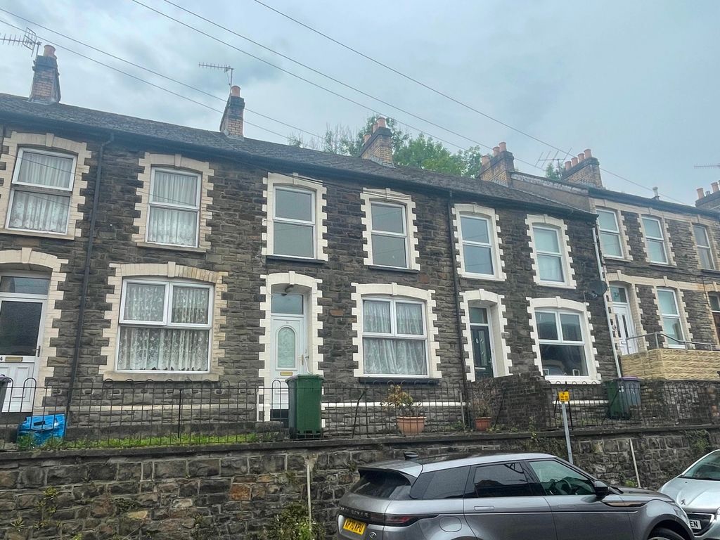 2 bed terraced house for sale in Osborne Road, Pontypool NP4 Zoopla