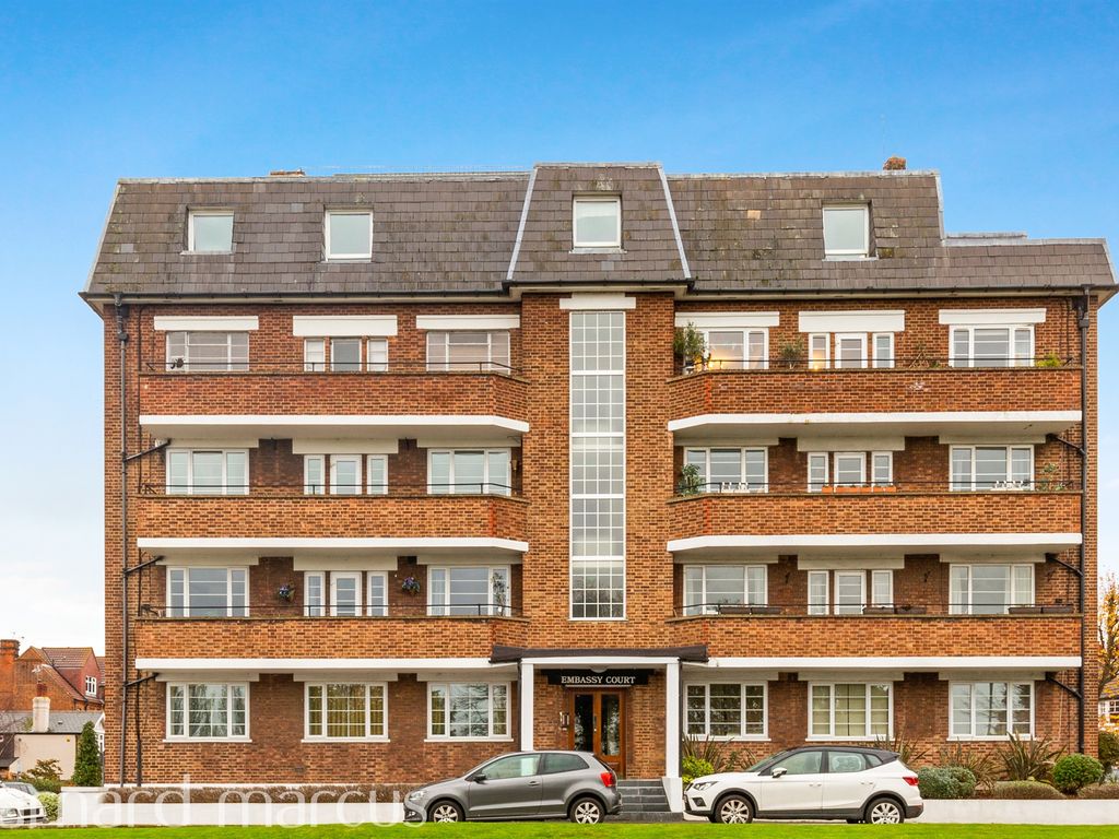 3 bed flat for sale in Portsmouth Road, Surbiton KT6 Zoopla
