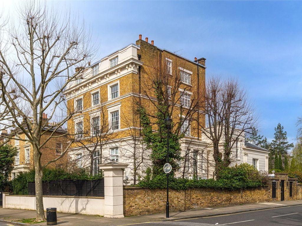 3 bed flat for sale in Spencer Court, Marlborough Place, St John's Wood