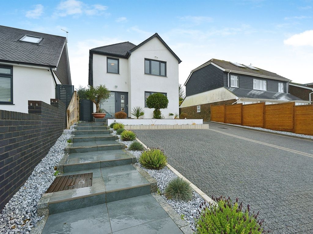 4 bed detached house for sale in Crescent Drive North, Brighton BN2, £