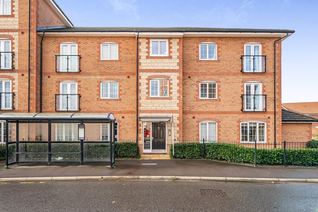 2 bed flat for sale in Didcot, Oxfordshire OX11, £230,000 Zoopla
