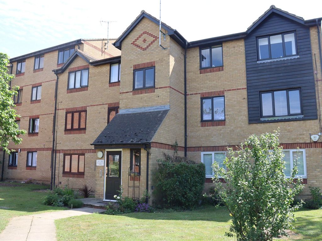 1 bed flat to rent in Waterville Drive, Vange, Basildon SS16 Zoopla
