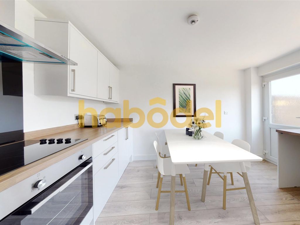 3 bed terraced house to rent in Wisbech Road, Outwell, Wisbech PE14