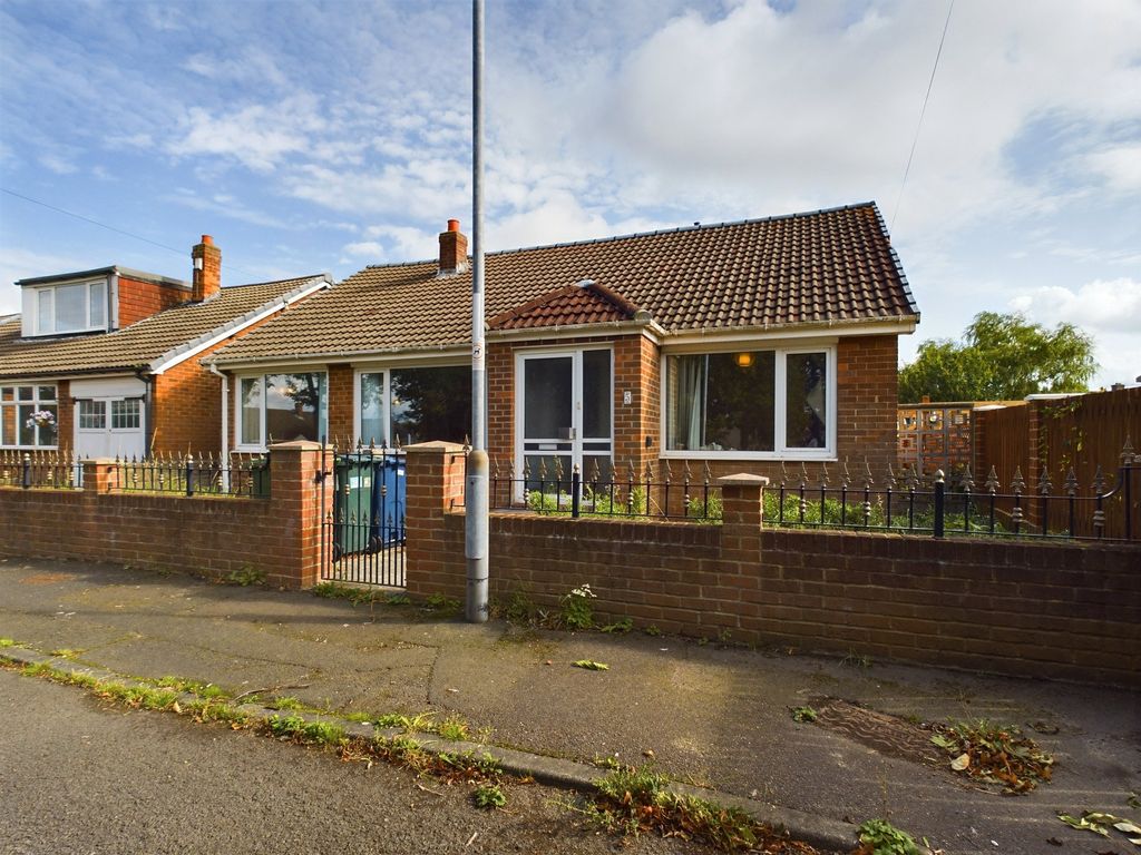 3 bed bungalow for sale in Redewater Gardens, Whickham NE16, £230,000 Zoopla