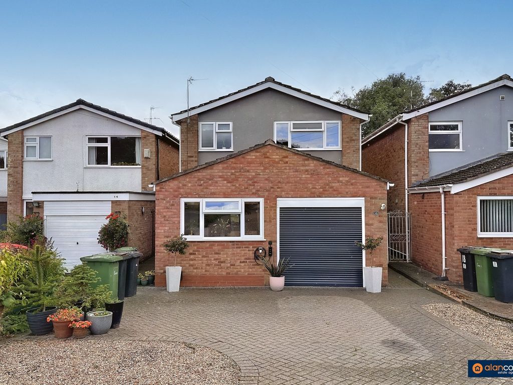 3 bed detached house for sale in Hillside Drive, Nuneaton CV10, £275,000 Zoopla