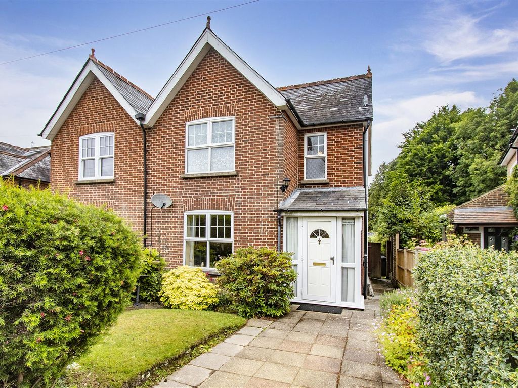 4 bed semidetached house for sale in St. Johns Road, St. Johns