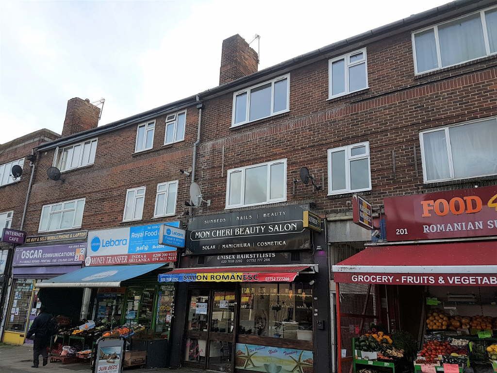 3 bed flat to rent in Edgware Road, London NW9, £1,375 pcm Zoopla