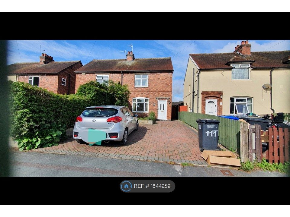 3 bed semidetached house to rent in Harper Avenue, BurtonOnTrent
