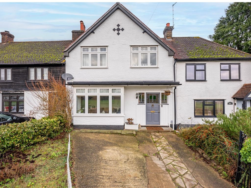 3 bed semidetached house for sale in Park Street Lane, Park Street, St
