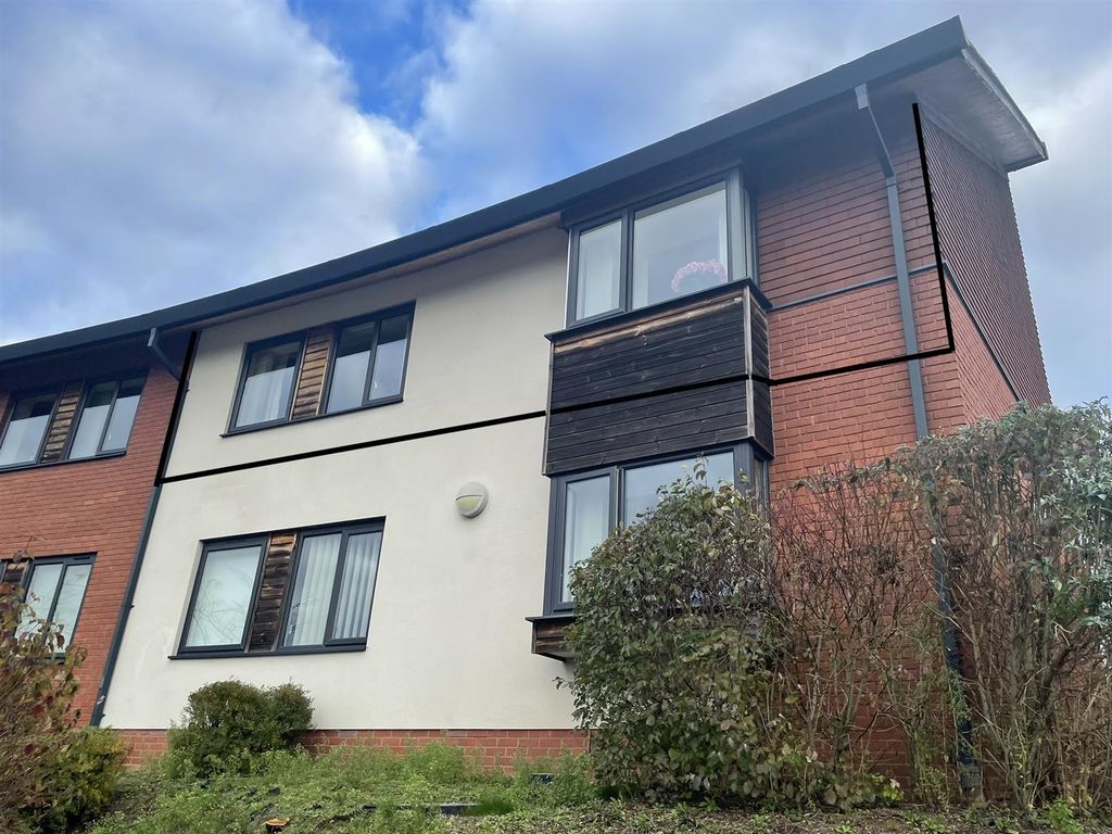 Hall Farm Road, Swadlincote DE11  