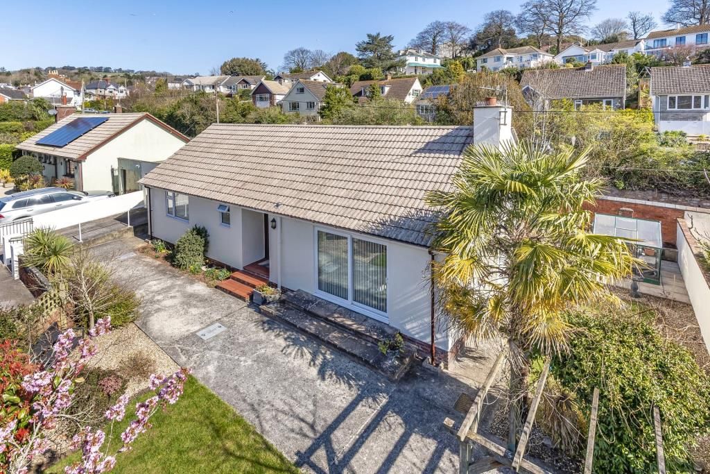 3 bed detached bungalow for sale in Brimley Drive, Teignmouth, Devon