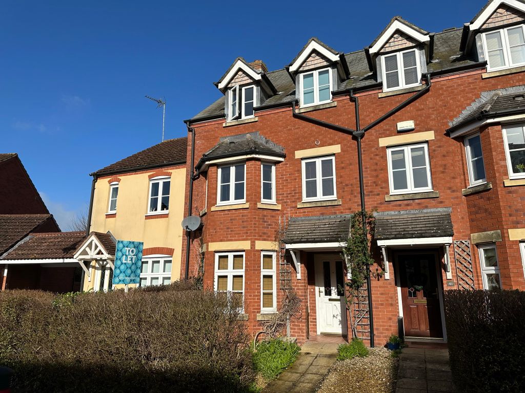 3 bed terraced house to rent in Burge Crescent, Cotford St. Luke