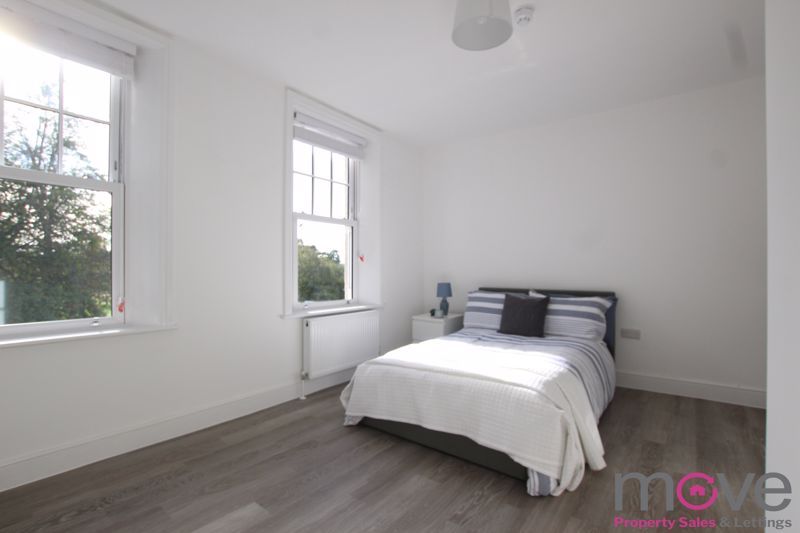 Room to rent in Park Road, Gloucester GL1, £725 pcm Zoopla