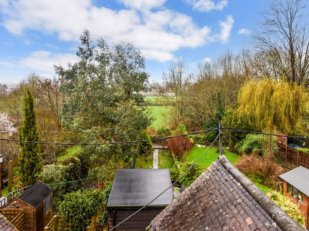 3 bed terraced house for sale in Borough Road, Petersfield, Hampshire