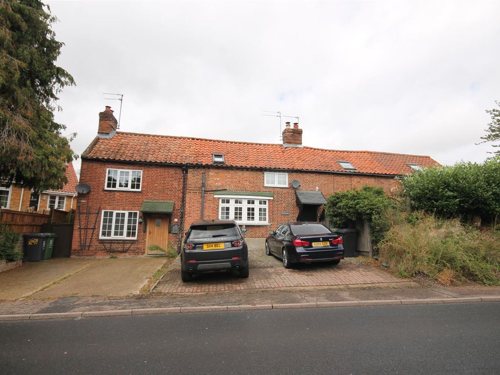 1 bed cottage to rent in Beccles Road, Fritton, Great Yarmouth NR31, £