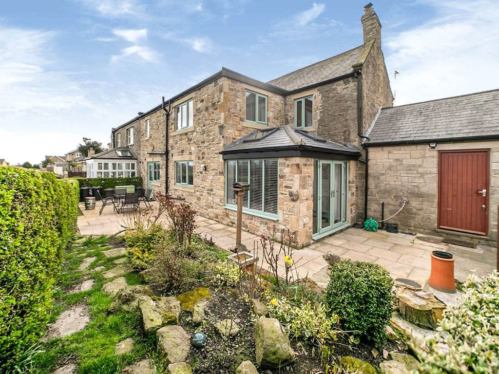 3 bed semidetached house for sale in Lead Road, Greenside, Ryton NE40