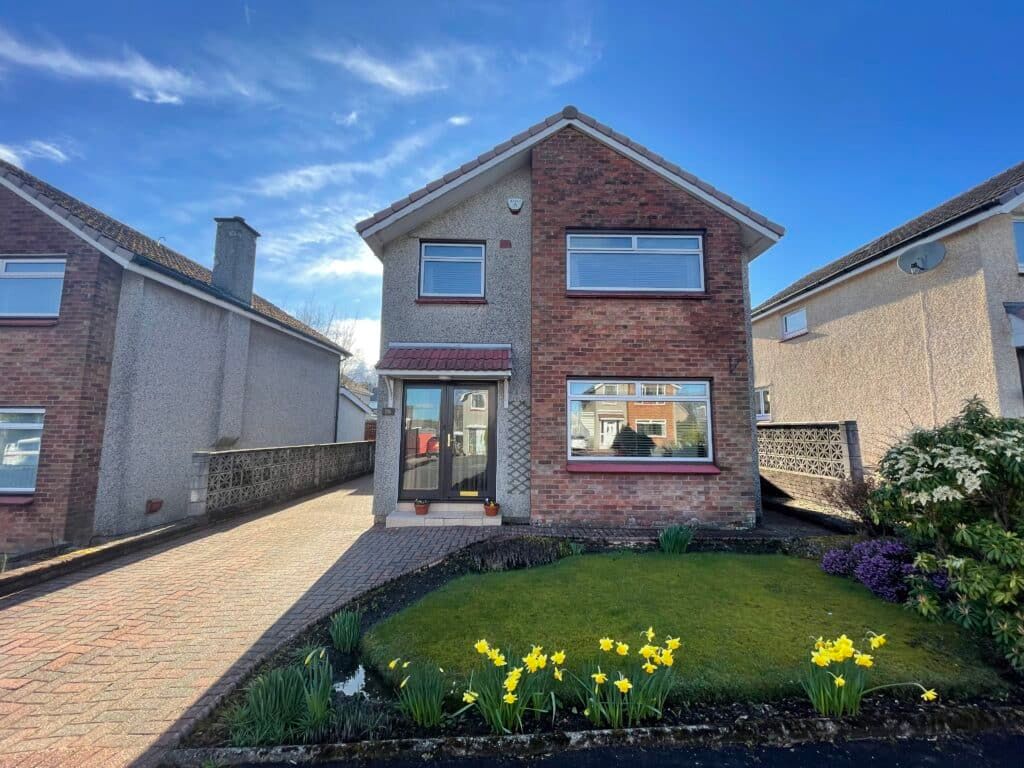 3 bed detached house for sale in Abbey Place, Airdrie ML6, £199,999