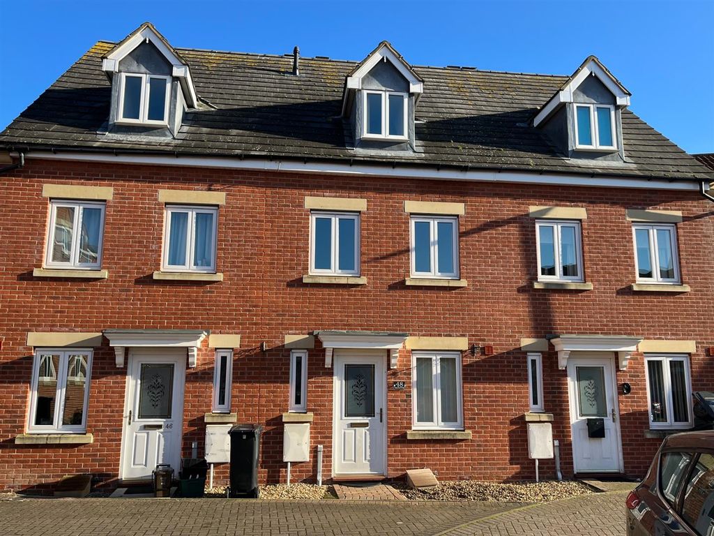 3 bed property to rent in Viscount Square, Bridgwater, Somerset TA6, £1,395 pcm Zoopla
