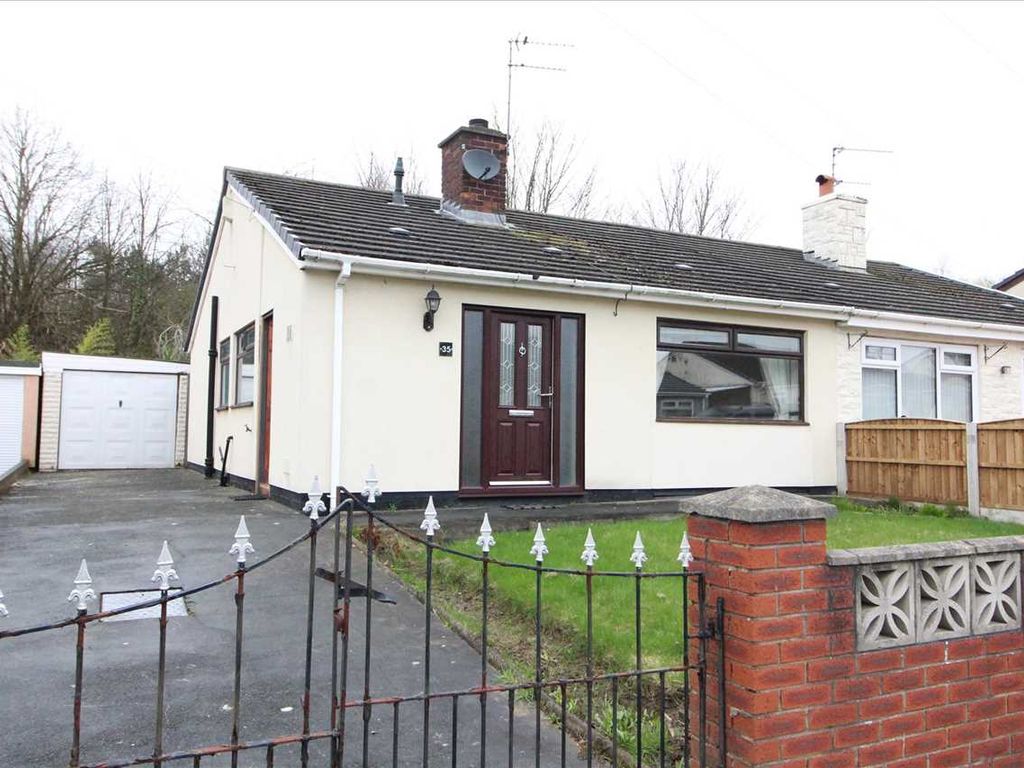 2 bed bungalow for sale in Melling Way, Kirkby, Liverpool L32, £155,000