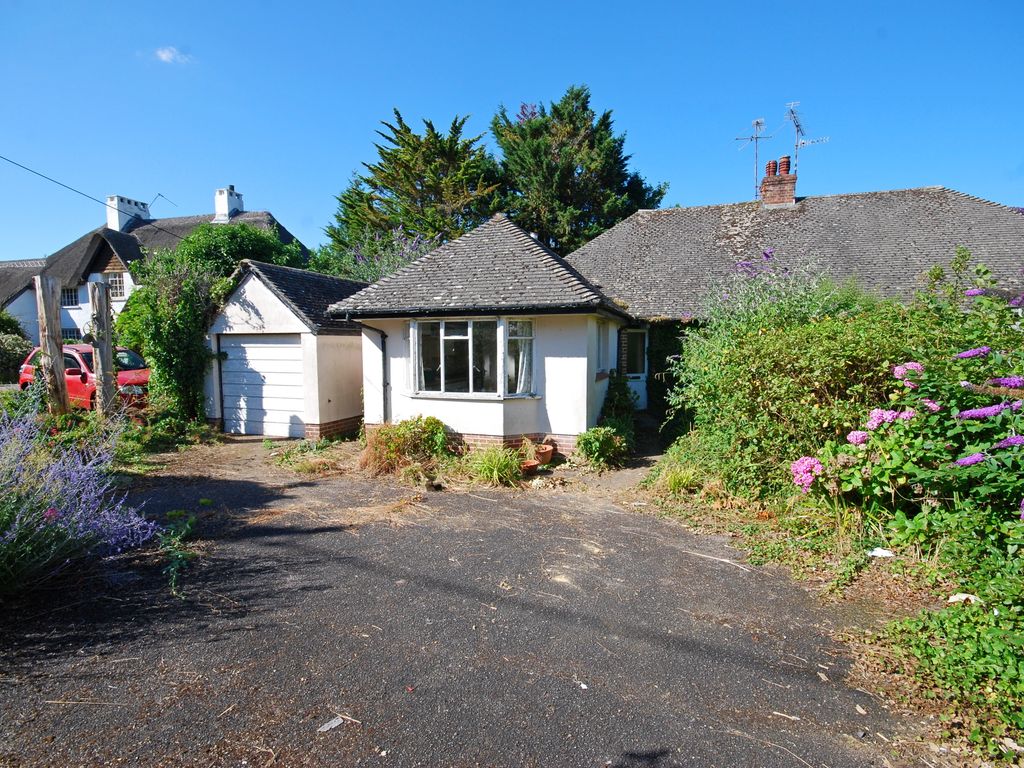 2 bed semidetached bungalow for sale in Woolbrook Road, Sidmouth EX10