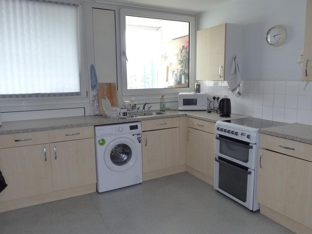 Tawny Way London SE16  