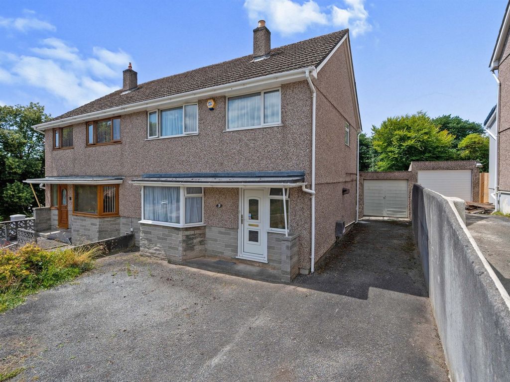 3 bed semidetached house for sale in Shallowford Road, Eggbuckland