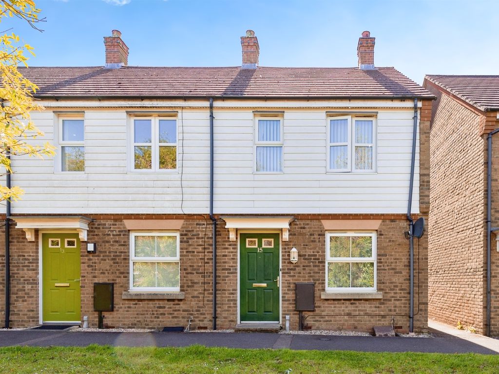 2 bed end terrace house for sale in Tunbridge Way, Singleton, Ashford