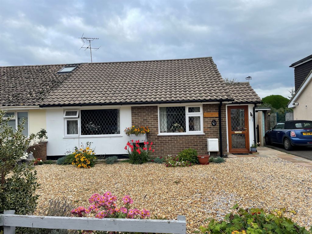 2 bed semidetached bungalow for sale in Catherine Crescent, Downton, Salisbury SP5 Zoopla