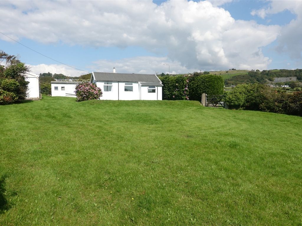 2 bed chalet for sale in Llandanwg, Harlech, Gwynedd LL46, £175,000