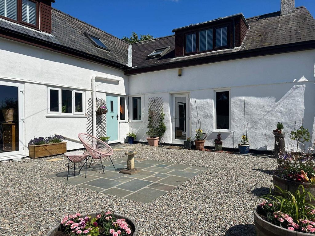 4 bed detached house for sale in Nefyn, Pwllheli LL53 Zoopla